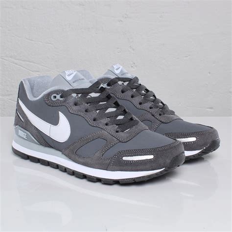 teni nike air waffle trainer leather|Nike waffle sole trainers.